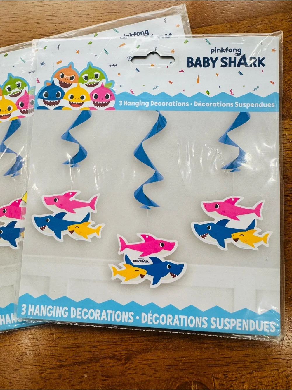 D8 Party Decorations- Baby Shark 14 piece party kit set ￼